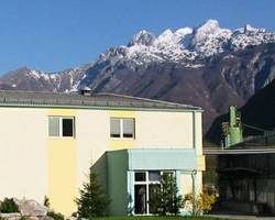 TKK életéből - a gyár környéke bizonyítja a környezetvédelemmel kapcsolatban az elhivatottságát.